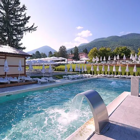 7 Lakes ساباريفا بانيا