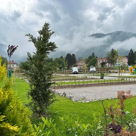 7 Lakes مكان تخييم *