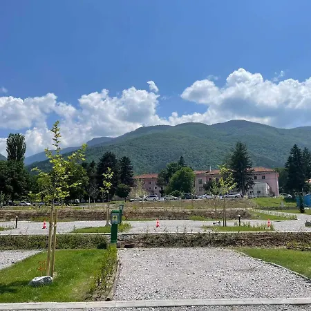 مكان تخييم 7 Lakes