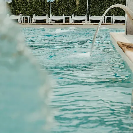 7 Lakes مكان تخييم *