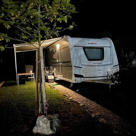 مكان تخييم 7 Lakes