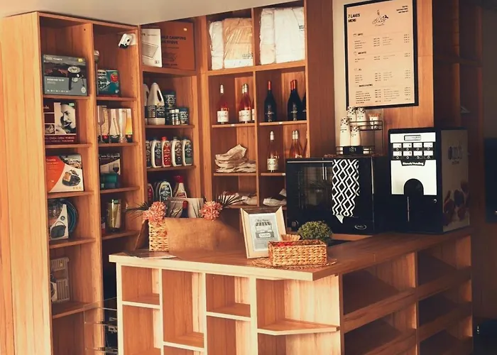 7 Lakes Къмпинг *